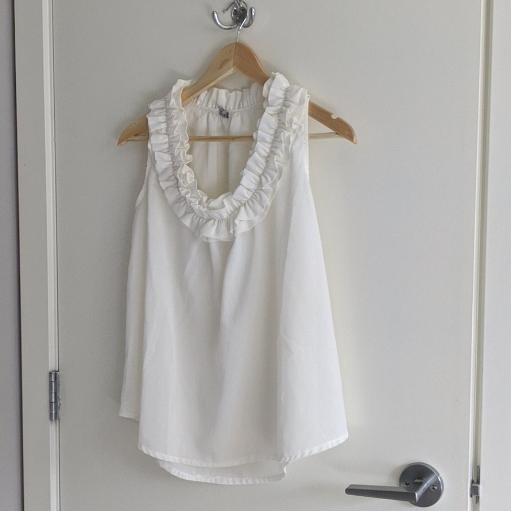 White basic top